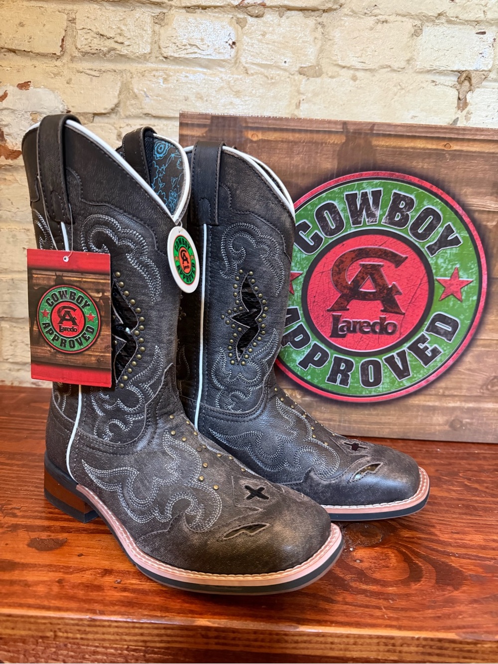 Laredo Spellbound Black Western Cowboy Boots with White Piping